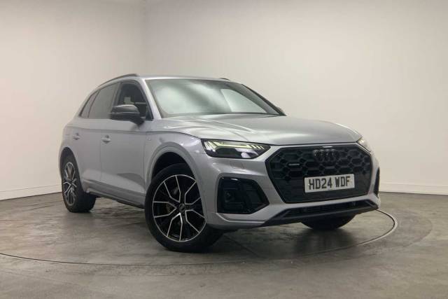 Audi Q5 2.0 Black Edition 45 TFSI quattro 265 PS S tronic 4x4 vehicle Petrol Floret Silver Metallic