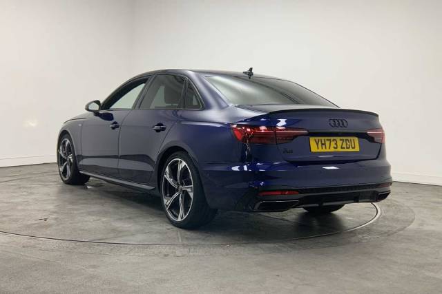 2023 Audi A4 Saloon 2.0 Black Edition 35 TFSI  150 PS S tronic