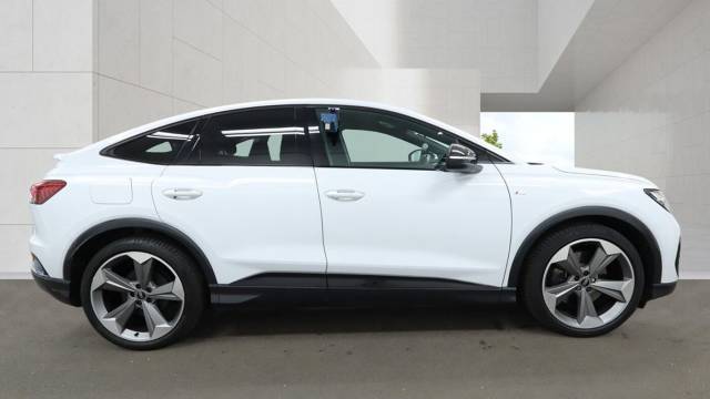 2024 Audi Q4 Sportback e-tron Q4 Sportback Black Edition 45 e-tron  210,00 kW