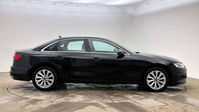 2023 Audi A4 Saloon 2.0 Technik 35 TFSI  150 PS S tronic