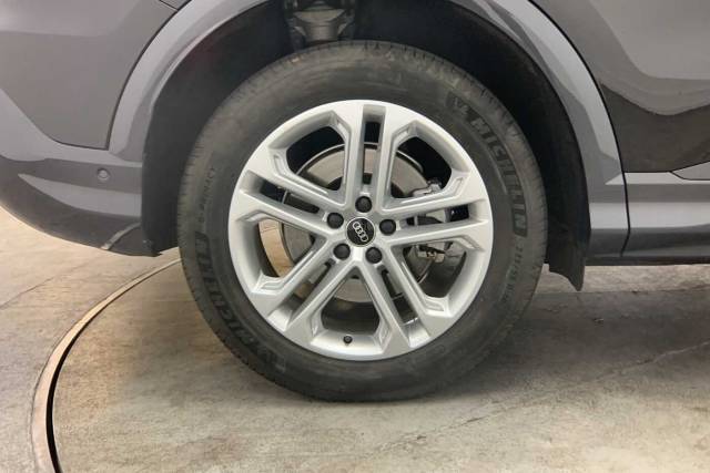 2025 Audi Q5 2.0 SUV Sport TDI quattro 204 PS S tronic