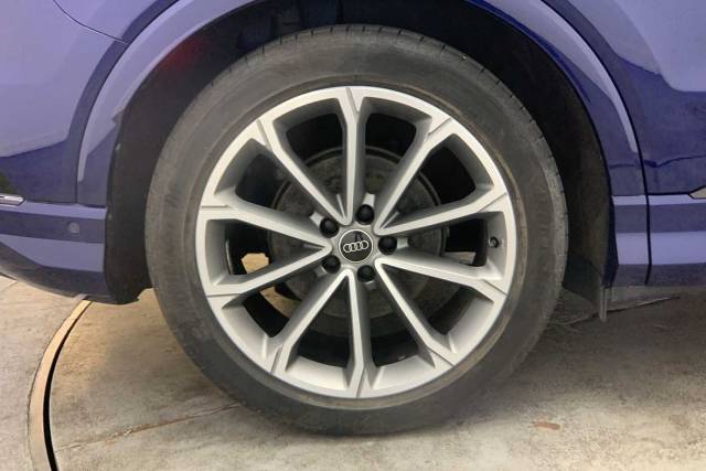 2023 Audi Q4 e-tron Q4  Edition 1 40 e-tron  150,00 kW