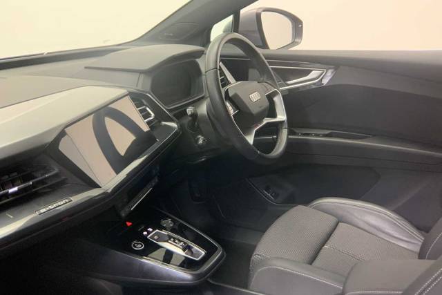2023 Audi Q4 e-tron Q4  S line 40 e-tron  150,00 kW