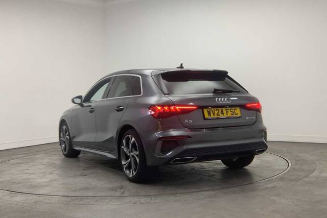 2024 Audi A3 Sportback 1.0 S line 30 TFSI  110 PS S tronic