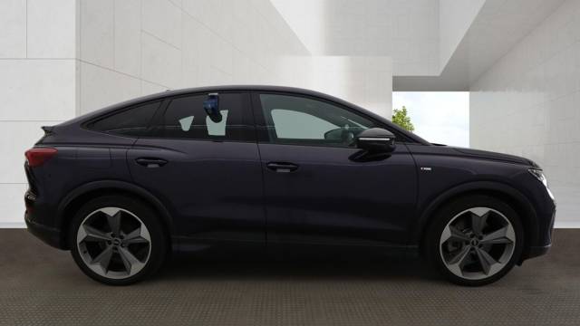 2025 Audi Q4 Sportback e-tron Q4 Sportback Black Edition 45 e-tron quattro 210,00 kW