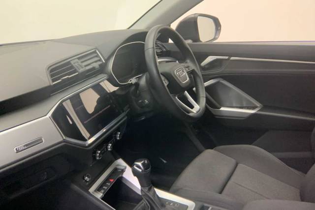 2024 Audi Q3 1.5 Sport 35 TFSI  150 PS S tronic