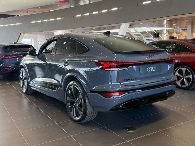 2026 Audi SQ6 Sportback e-tron AUDI SQ6 Sportback Black Edition e-tron 360,00 kW