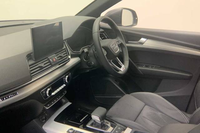 2024 Audi Q5 2.0 S line 45 TFSI quattro 265 PS S tronic