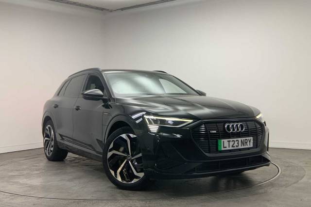 Audi E-tron Black Edition 55 quattro 300,00 kW 4x4 vehicle Electric Mythos black, metallic