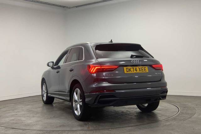 2024 Audi Q3 1.5 S line 35 TFSI  150 PS S tronic