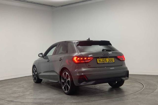 2025 Audi A1 Sportback 1.0 Black Edition 30 TFSI  116 PS S tronic