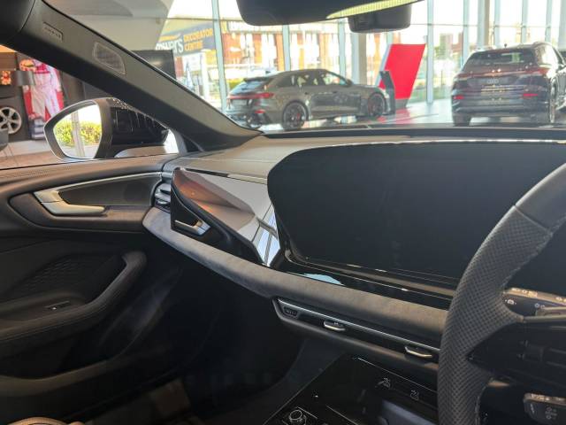 2026 Audi S5 3.0 AUDI S5 Avant Black Edition TFSI 367 PS S tronic