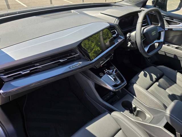 2026 Audi Q4 Sportback e-tron Q4 Sportback Black Edition 40 e-tron  150,00 kW