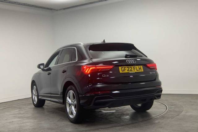 2022 Audi Q3 1.5 S line 35 TFSI  150 PS S tronic