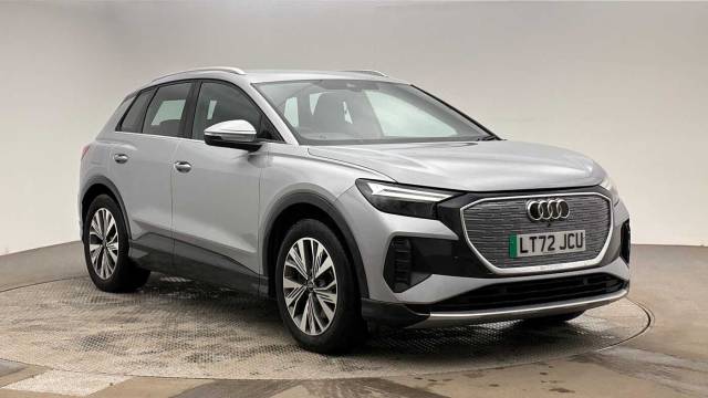 Audi Q4 e-tron Q4  Sport 40 e-tron  150,00 kW 4x4 vehicle Electric Floret silver, metallic
