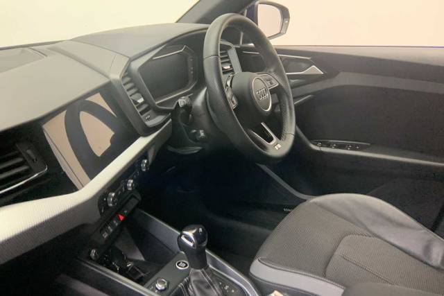 2023 Audi A1 Sportback 1.0 S line 30 TFSI  110 PS S tronic