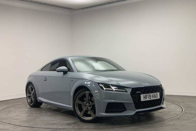 Audi TT 2.0 Coup-  20 Years 45 TFSI quattro 245 PS S tronic Coupe Petrol Arrow Grey Pearlescent