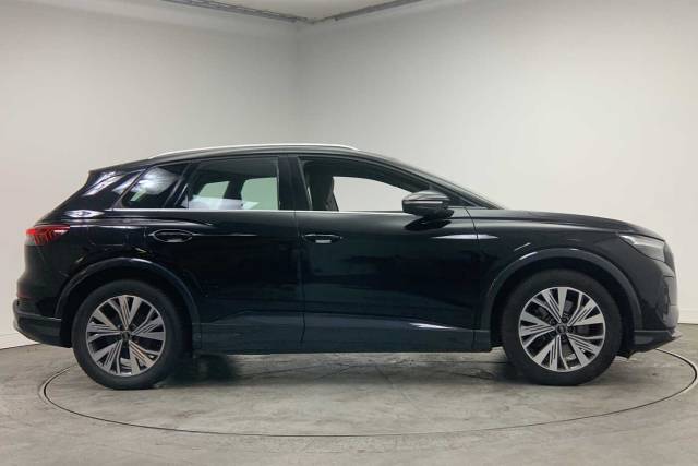 2024 Audi Q4 e-tron Q4  Sport 45 e-tron  210,00 kW