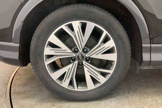 2024 Audi Q4 e-tron Q4  Sport 45 e-tron  210,00 kW