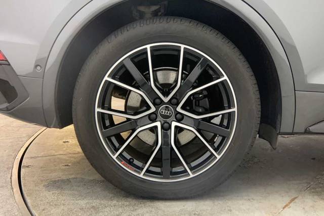 2025 Audi SQ5 Sportback 3.0 Black Edition TDI  341 PS tiptronic