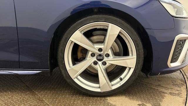 2022 Audi A4 Saloon 2.0 S line 35 TFSI  150 PS S tronic