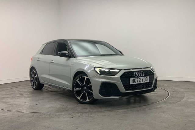 Audi A1 Sportback 1.5 Black Edition 35 TFSI  150 PS S tronic Hatchback Petrol Dew silver, metallic