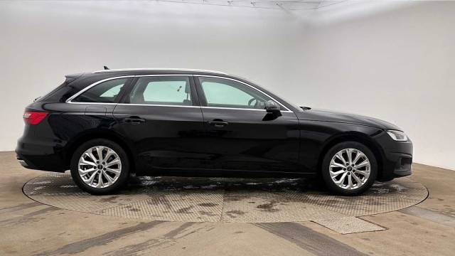 2022 Audi A4 Avant 2.0 Avant Technik 35 TFSI  150 PS S tronic
