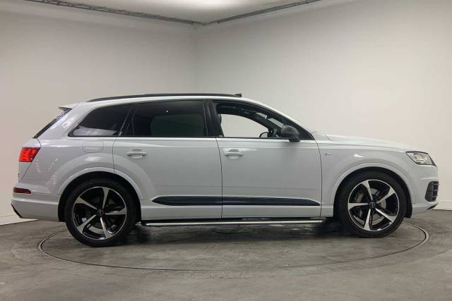 2019 Audi Q7 3.0 Black Edition 50 TDI quattro 286 PS tiptronic