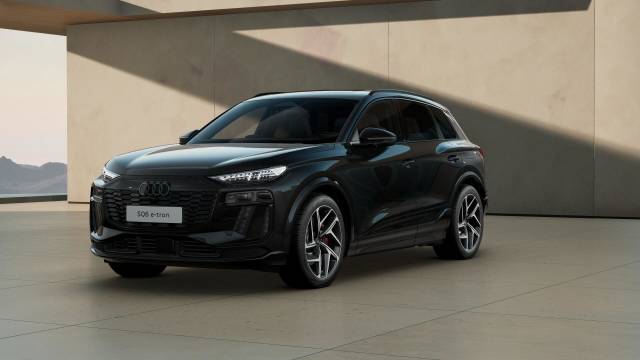 Audi SQ6 e-tron AUDI SQ6 SUV Black Edition e-tron 360,00 kW SUV Electric Mythos black, metallic