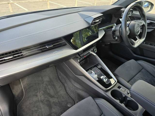 2022 Audi A3 Sportback 1.5 Edition 1 35 TFSI  150 PS S tronic