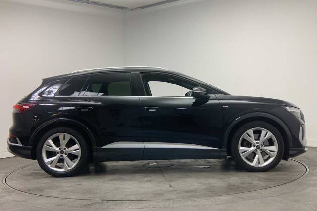2023 Audi Q4 e-tron Q4  S line 40 e-tron  150,00 kW