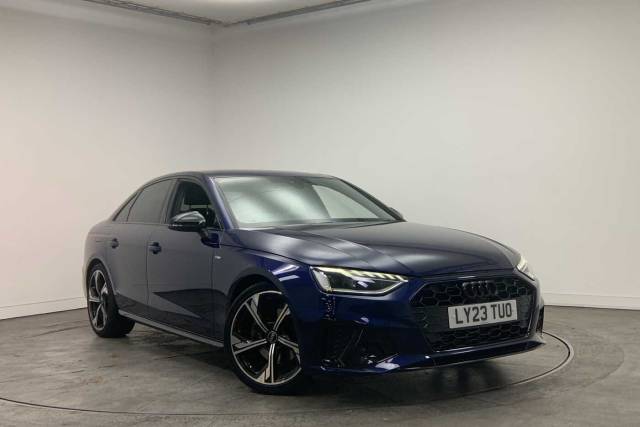 Audi A4 Saloon 2.0 Black Edition 35 TFSI  150 PS S tronic Saloon Petrol Navarra Blue Metallic