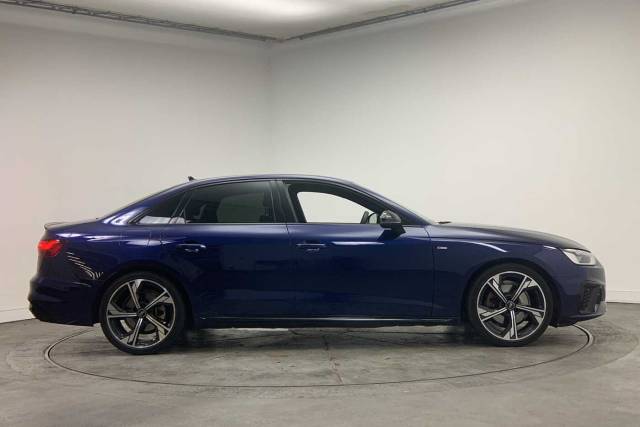 2023 Audi A4 Saloon 2.0 Black Edition 35 TFSI  150 PS S tronic