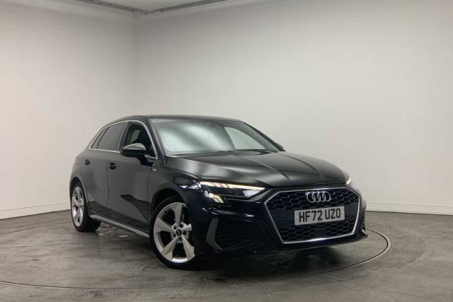 Audi A3 Sportback 1.5 S line 35 TFSI  150 PS 6-speed Hatchback Petrol Mythos black, metallic