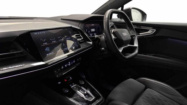 2023 Audi Q4 e-tron Q4  Edition 1 50 e-tron quattro 220,00 kW