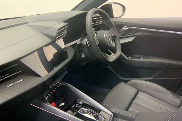 2025 Audi A3 Sportback 1.5 Black Edition 35 TFSI  150 PS S tronic