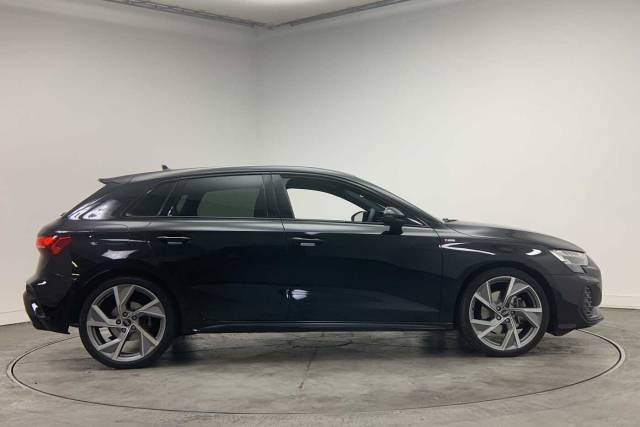 2025 Audi A3 Sportback 1.5 Black Edition 35 TFSI  150 PS S tronic