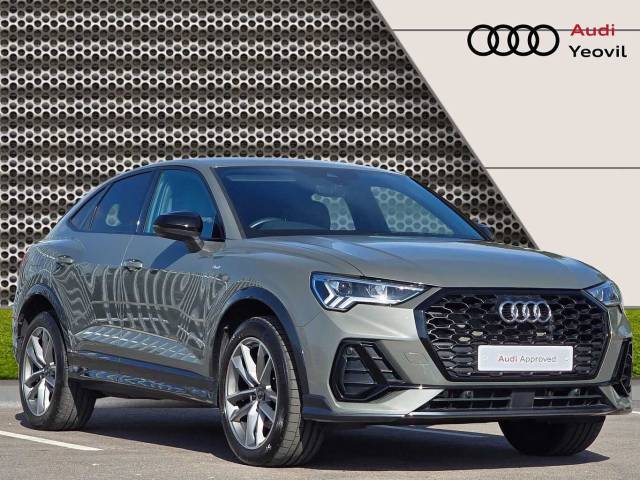 Audi Q3 Sportback TFSI e 1.4 Black Edition 45 TFSI e  245 PS S tronic 4x4 vehicle Hybrid Chronos grey, metallic