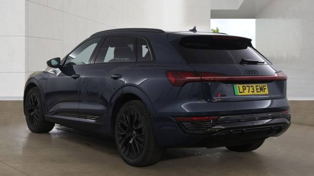 2023 Audi Q8 e-tron Black Edition 55 e-tron quattro 300,00 kW