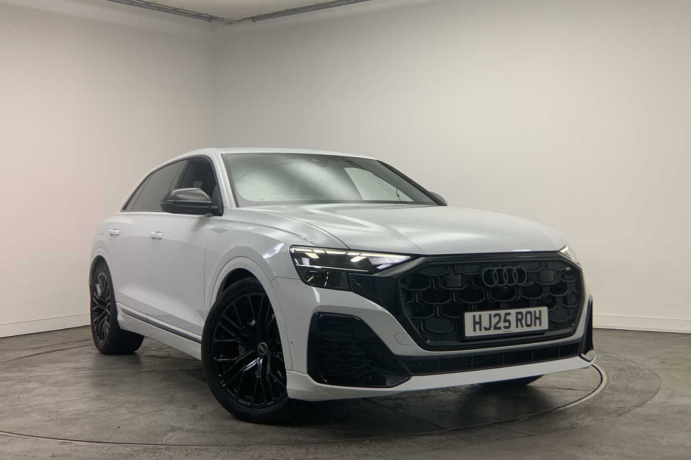 2025 AUDI Q8