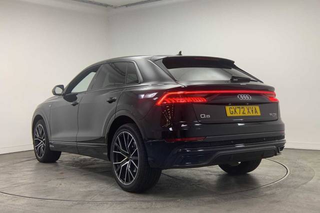 2022 Audi Q8 3.0 Black Edition 50 TDI quattro 286 PS tiptronic