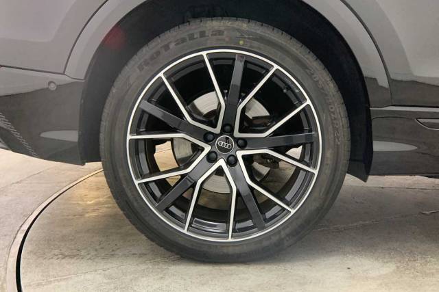 2022 Audi Q8 3.0 Black Edition 50 TDI quattro 286 PS tiptronic