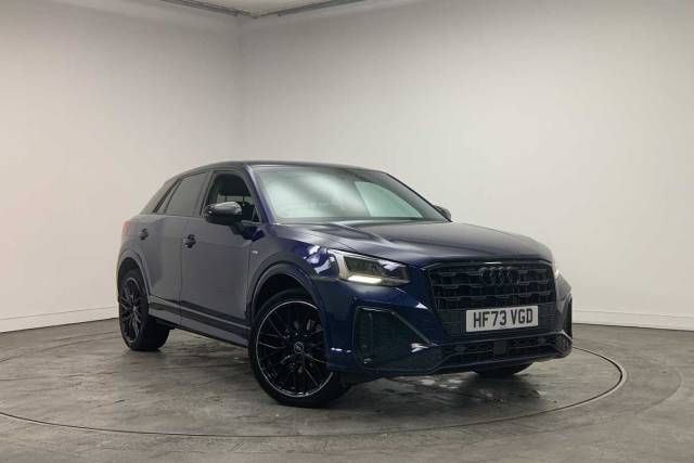 Audi Q2 1.0 Black Edition 30 TFSI  110 PS 6-speed 4x4 vehicle Petrol Navarra Blue Metallic