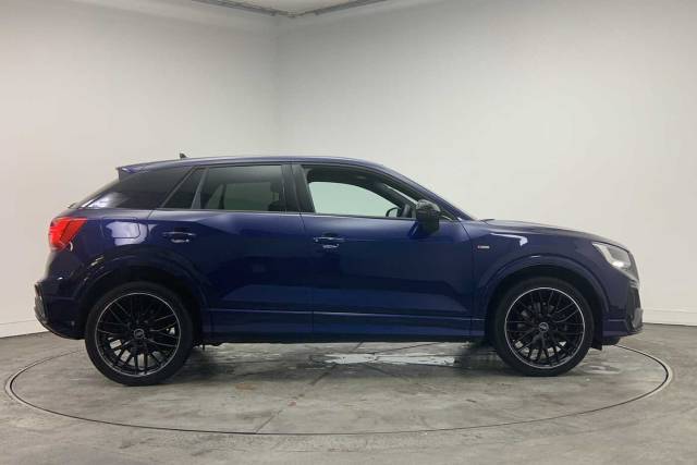 2023 Audi Q2 1.0 Black Edition 30 TFSI  110 PS 6-speed