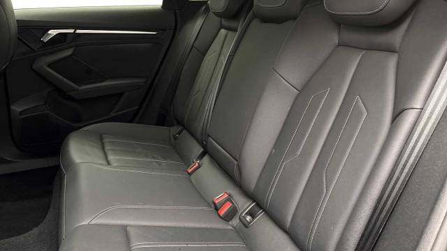 2023 Audi A3 Sportback 1.0 S line 30 TFSI  110 PS 6-speed