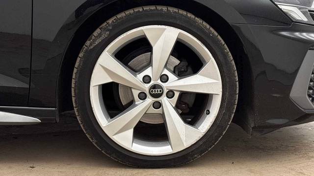 2023 Audi A3 Sportback 1.0 S line 30 TFSI  110 PS 6-speed