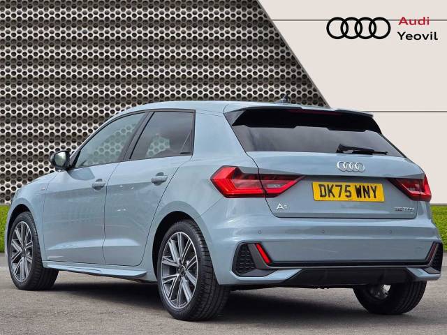 2025 Audi A1 Sportback 1.5 S line 35 TFSI  150 PS S tronic