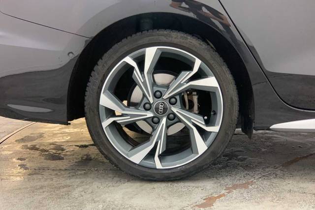 2023 Audi A3 Saloon 1.5 S line 35 TFSI  150 PS S tronic