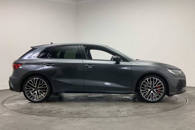 2025 Audi S3 Sportback 2.0 Black Edition TFSI  333 PS S tronic