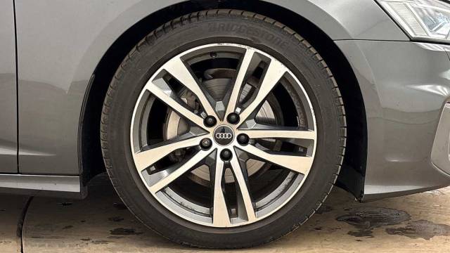 2024 Audi A6 2.0 Avant S line 40 TFSI  204 PS S tronic